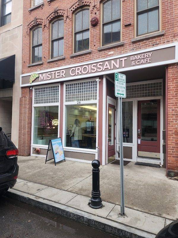 Mister Croissant Bakery & Cafe